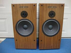 28-bxi Acoustic Research Ar-28 Bxi Floor/ Main Stereo Speakers - Reconditioned