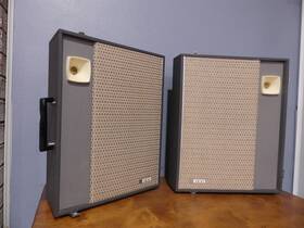 Akai Ss-55 Vintage Model Suitcase Portable Stereo Tape Deck Speakers Work Great