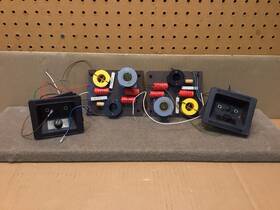 Dm-11 B&w Two Way Crossovers And Speaker Terminals. Vintage U.k. Hifi Dm-11 B&w Two Way Crossovers And Speaker Terminals. Vintage U.k. Hifi