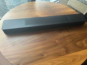 873984-1100 Bose Smart Soundbar 550