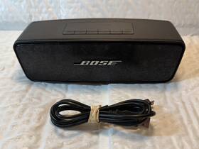 S2025 Bose Soundlike Mini Wireless Bluetooth Speaker Black. Works. Read