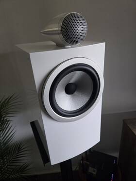 Bowers & Wilkins 714346338245 And 705 S3 Bookshelf Speakers Pair - White Color