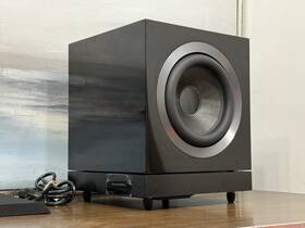 Db3d Bowers & Wilkins And Dual 8 Inch Powered Subwoofer - Great Working Condition