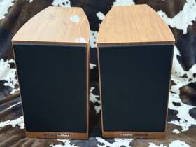 La165c Cerwin-vega 6.5 Inch 150 Watt 2-way Bookshelf Speakers Wood Grain Lake