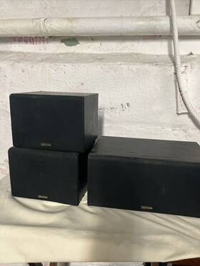Usc-30r Denon Pair Of Speakers And Usc 30c Speaker