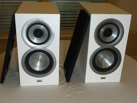 Bsu5-sw Elac Uni-fi Slim 5-1/4 Inch Passive 3-way Bookshelf Speakers Bs-u5 - White Mint