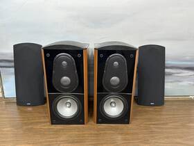 V2.2i Energy Veritas 2.2i Bookshelf Loud Speakers Pair. Working Great V2.2i Energy Veritas 2.2i Bookshelf Loud Speakers Pair. Working Great