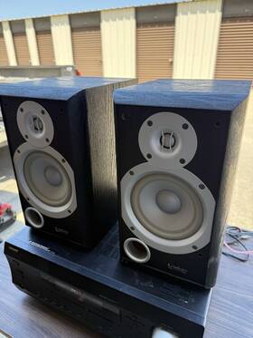 P153 Infinity Primus Bookshelf Speakers Pair