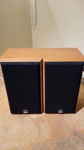 Sl-10 Infinity Pair Of Bookshelf Speakers-great Condition