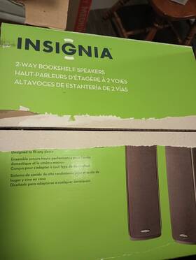 Ns-sp211 Insignia Model 2-way Bookshelf Speakers Used Fully Functional