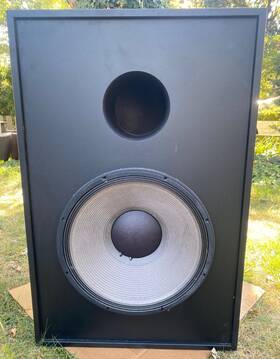 4641 Jbl Professional #4641 - 18 Inch Subwoofer 4641 Jbl Professional #4641 - 18 Inch Subwoofer