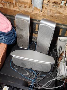 Scs300cen Jbl Wired 3 Speaker Set With Wiring And Stands 12 Inch