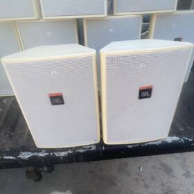 U-604-076827-a Jbl Wall Speakers Pair White Wired 30w 2.0 Channel Banana Jack Mountable