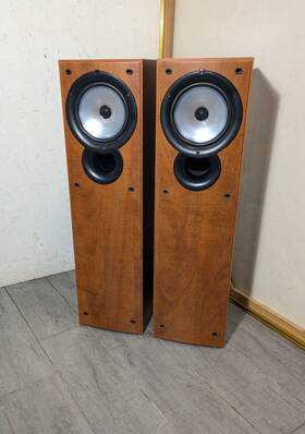Q35.2 Kef Pair Of 2-way Floorstanding Speakers Uni-q Q 35.2