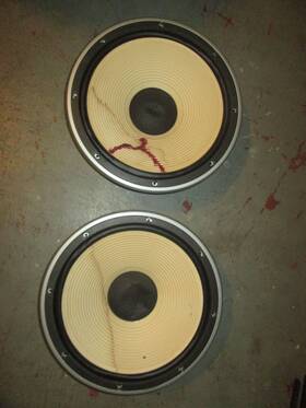 T10-0178-00 Kenwood Pair Of 17 Inch Speaker Trio