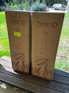 82-981-007 Martin Logan Motion 10 Floorstanding Speakers - New Pair