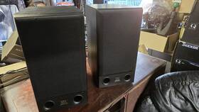 Monitor Audio 371671723087 Bronze 2 Bi-wire Bookshelf Speakers Made In England Monitor Audio 371671723087 Bronze 2 Bi-wire Bookshelf Speakers Made In England