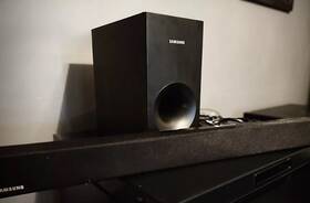 Hm-km36 Samsung Soundbar With Subwoofer Wire Cables Included