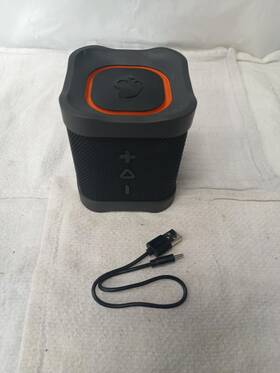 P23013380 Skullcandy 812350262386 Terrain Mini