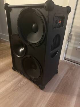 Pathfinder280 Soundboks Bluetooth Performance Speaker - Repaired Vedio Of Palying Added