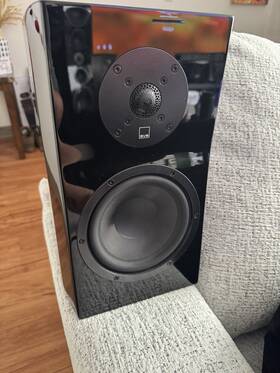 050759 Svs Ultra Evolution Bookshelf Speakers Piano Black
