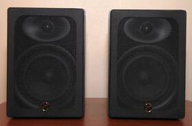 D1080 Swan Hivi Mk Ii Bookshelf Powered Speakers D1080 Swan Hivi Mk Ii Bookshelf Powered Speakers