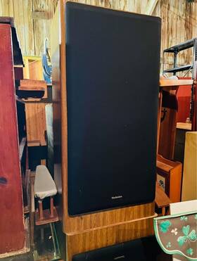 Sb-a70 Technics Tower Model 3 Way Floor Speakers 2 - Untested And Good Condition