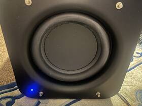Velodyne 28hz-120hz Minivee Subwoofer In Excellent Condition - 8 Inch Driver 1000 Watts Amp