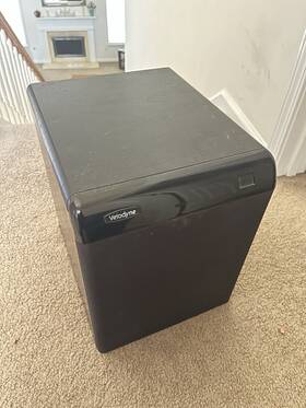Deq-18r Velodyne Deq-8r 8 Inch Powered Subwoofer