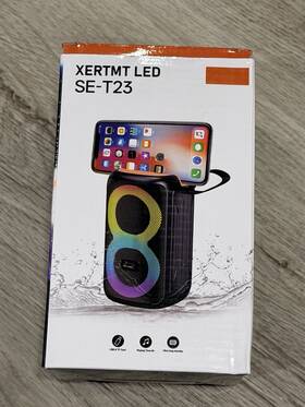 Se-t23 Xertmt Led Bluetooth Wireless Standing Speaker 8w Rgb Usb Tf 1200mah