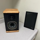 Garrard GSS816 2-WAY 60 Watts Studio Monitor Performance Bookshelf Speaker. Fixed Price $44.95.