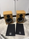 Infinity SL-10 Book Shelf Speakers 2-WAY Faux Oak Finish Pair *foam Bad*. Fixed Price $69.90.