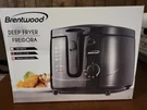 Brentwood Appliances DF-725 2.5 Liter Deep Fryer (black). Fixed Price $45.00.